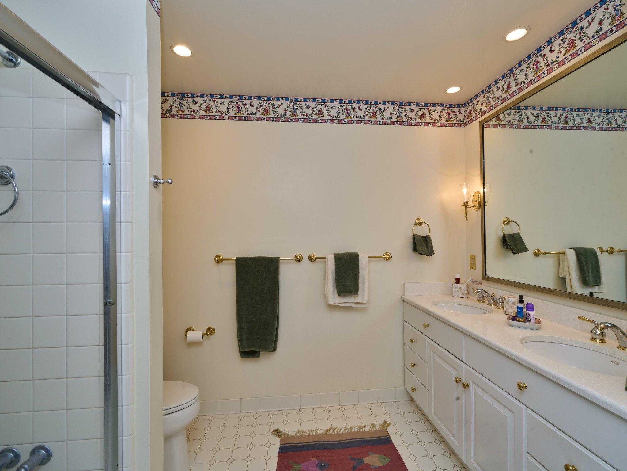 414 OLD LANCASTER ROAD Unit: 203