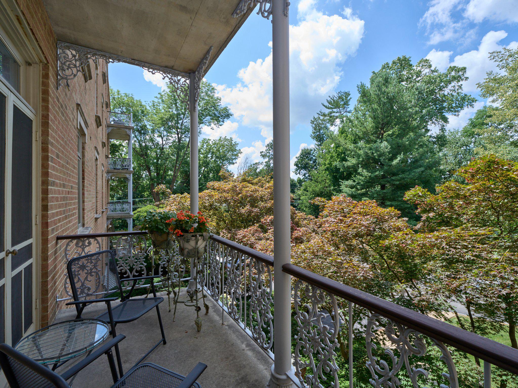 414 OLD LANCASTER ROAD Unit: 203