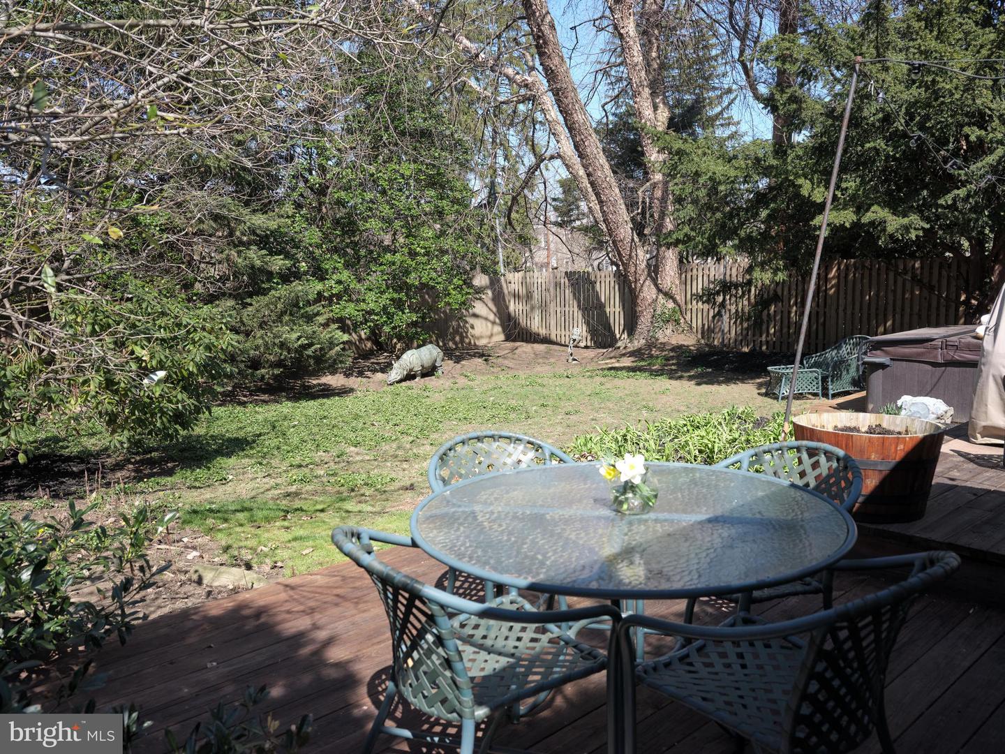 39 W HIGHLAND AVENUE