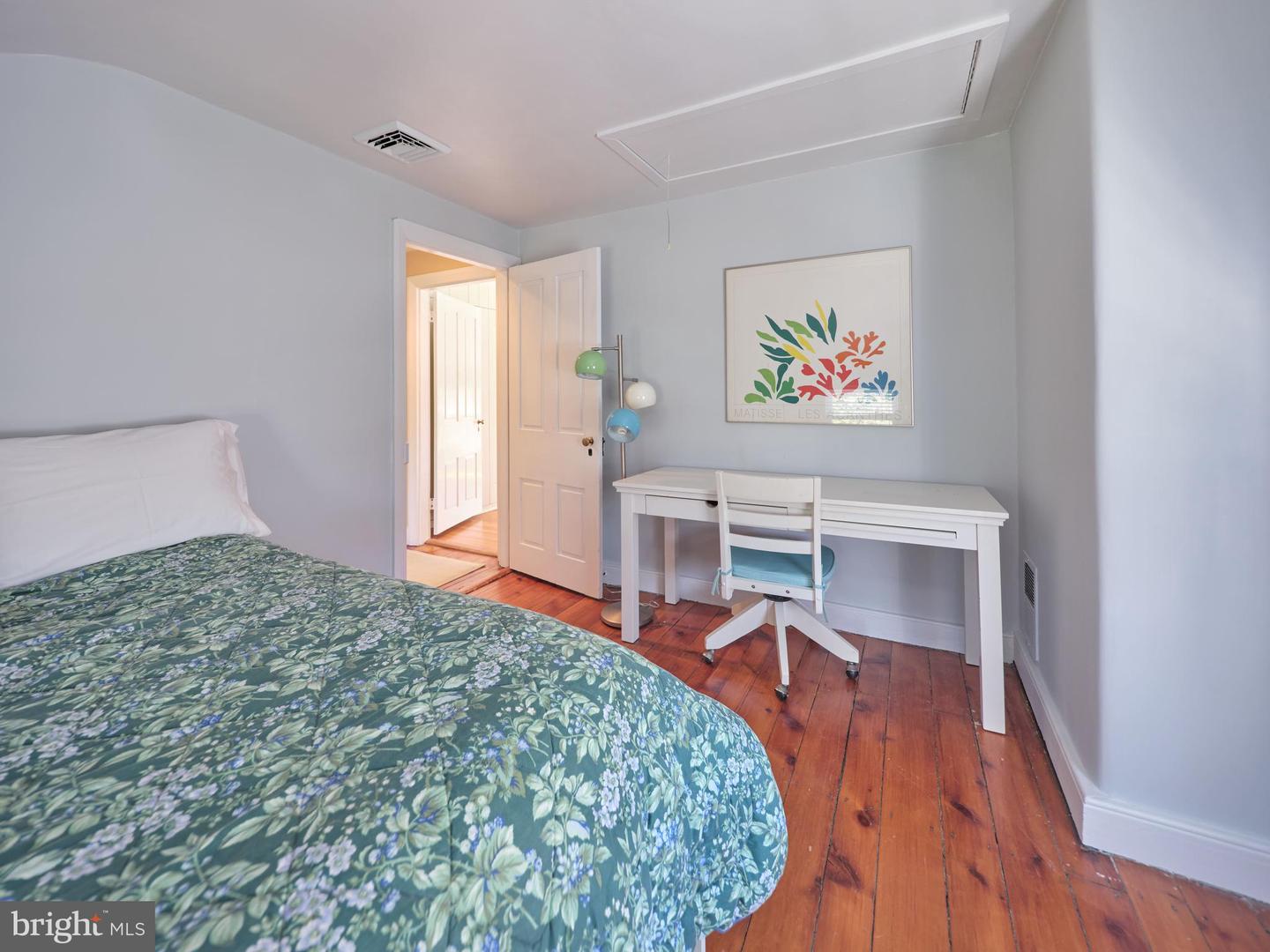 39 W HIGHLAND AVENUE