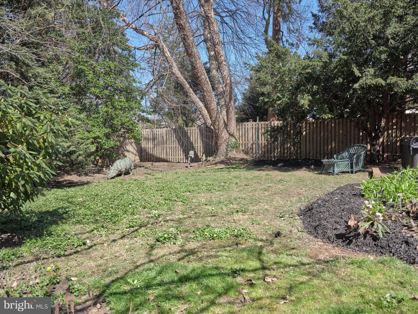 39 W HIGHLAND AVENUE