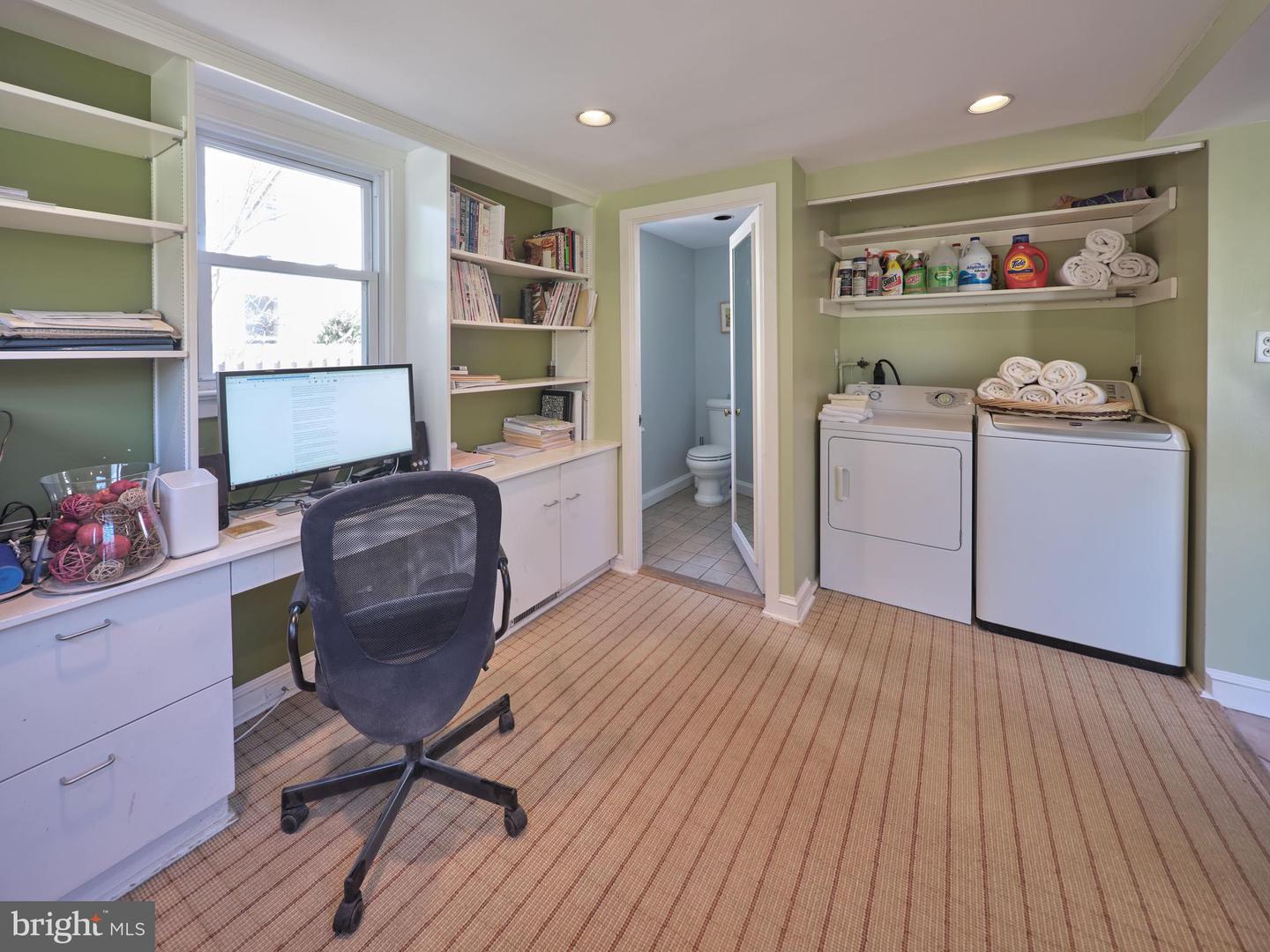 39 W HIGHLAND AVENUE