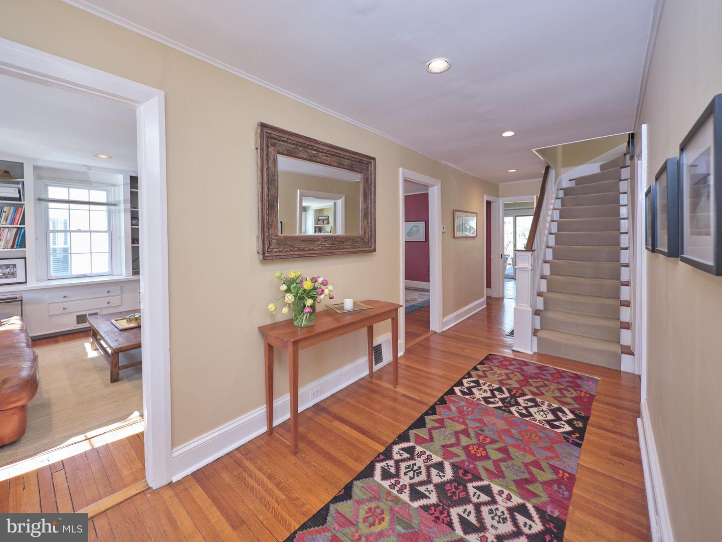 39 W HIGHLAND AVENUE
