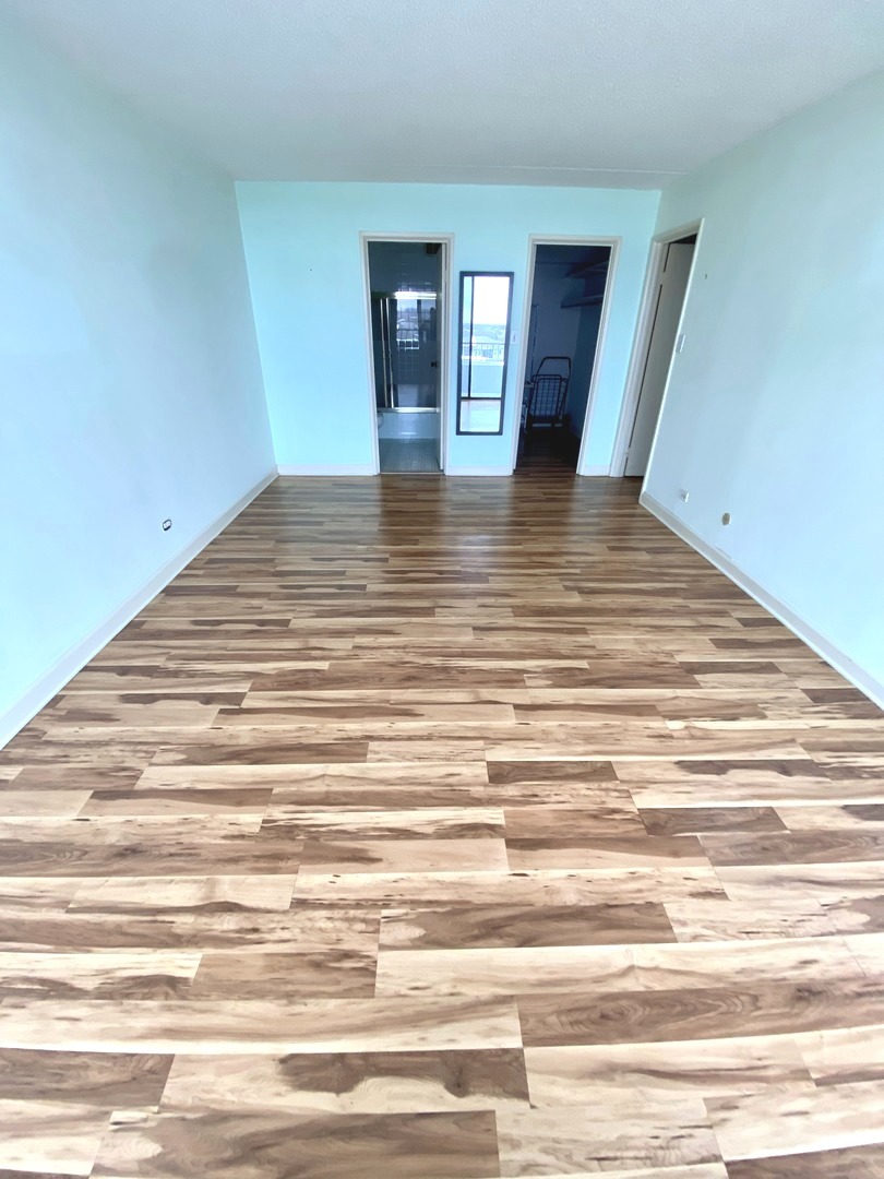 2015 S Finley Road Unit: 1204