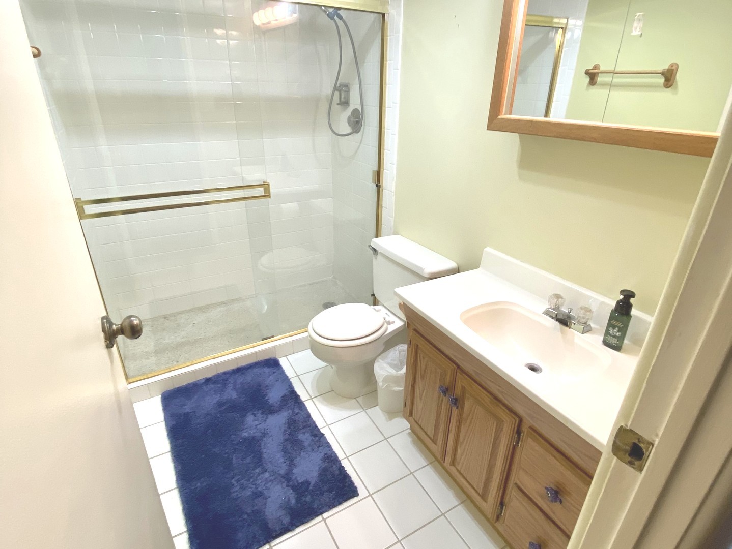 2015 S Finley Road Unit: 1204