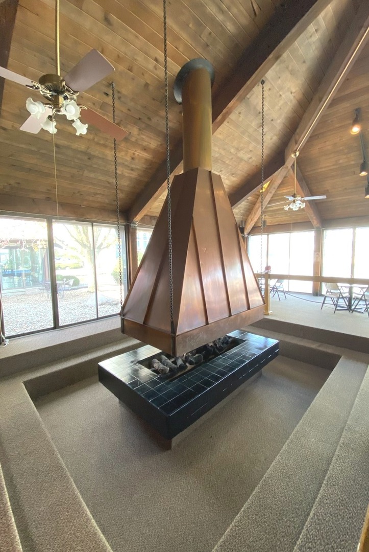 2015 S Finley Road Unit: 1204