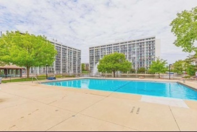 2015 S Finley Road Unit: 1204