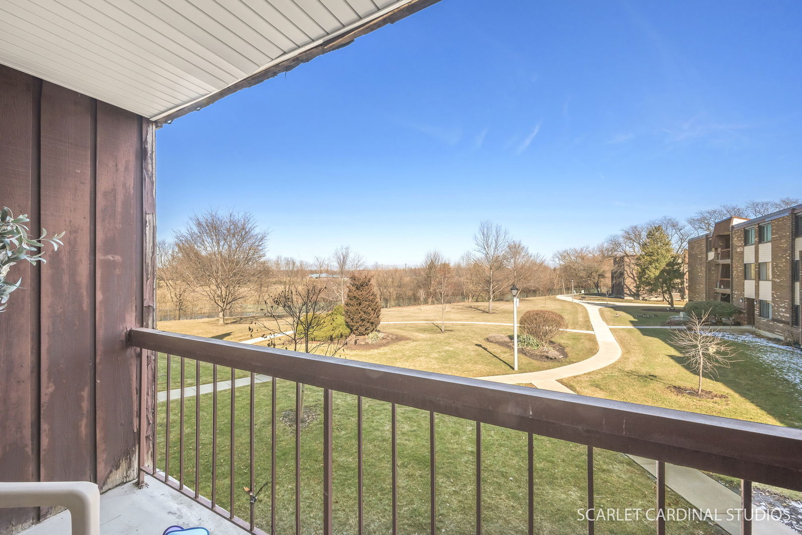 460 Raintree Court Unit: 2M