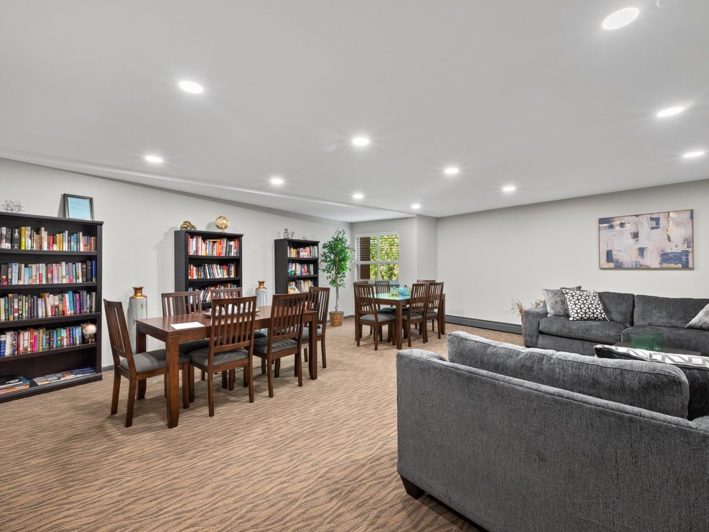 1188 Royal Glen Drive Unit: 318W