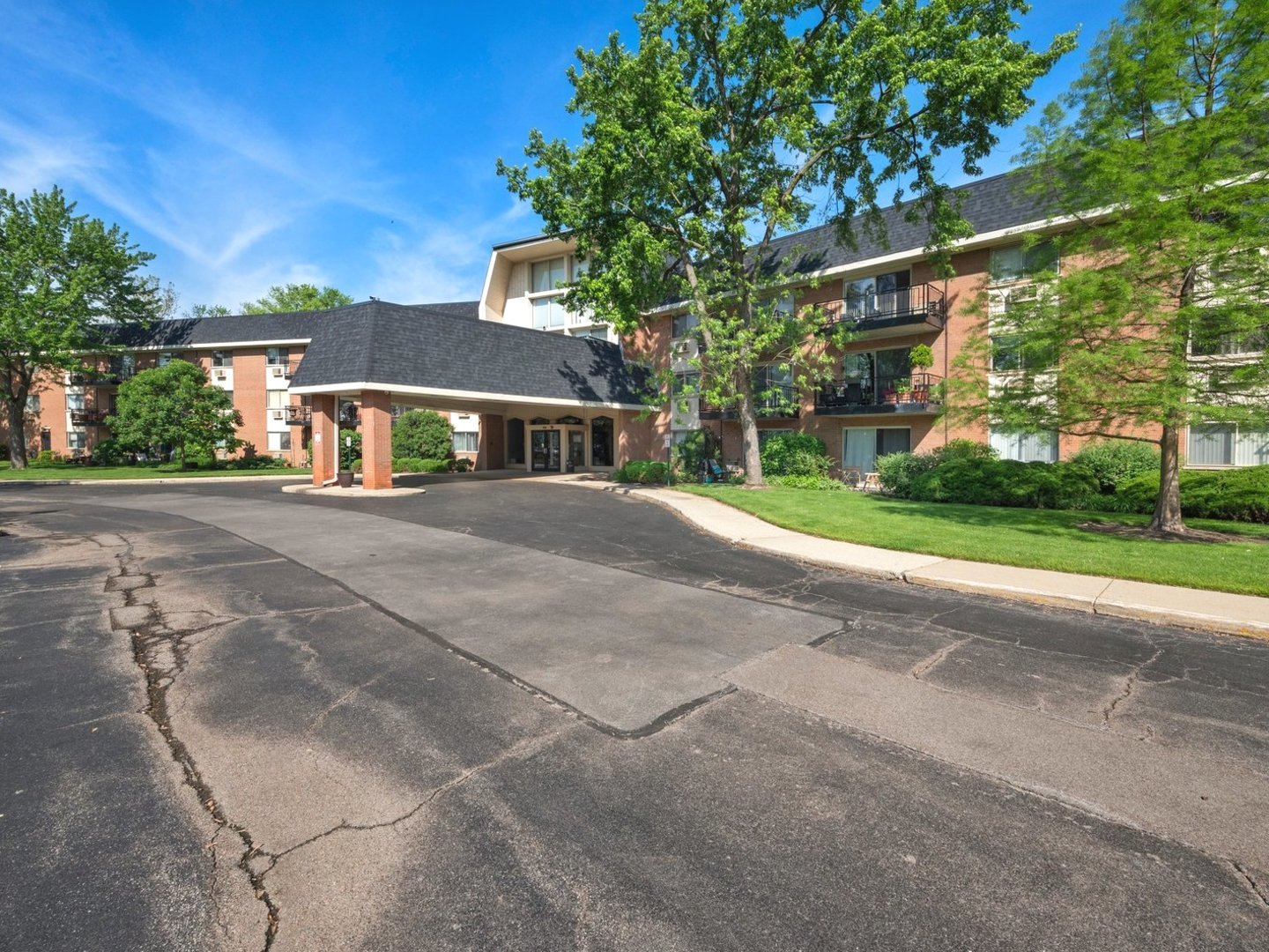 1188 Royal Glen Drive Unit: 318W