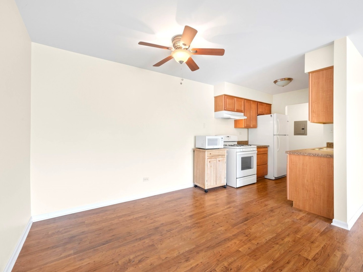 1188 Royal Glen Drive Unit: 318W