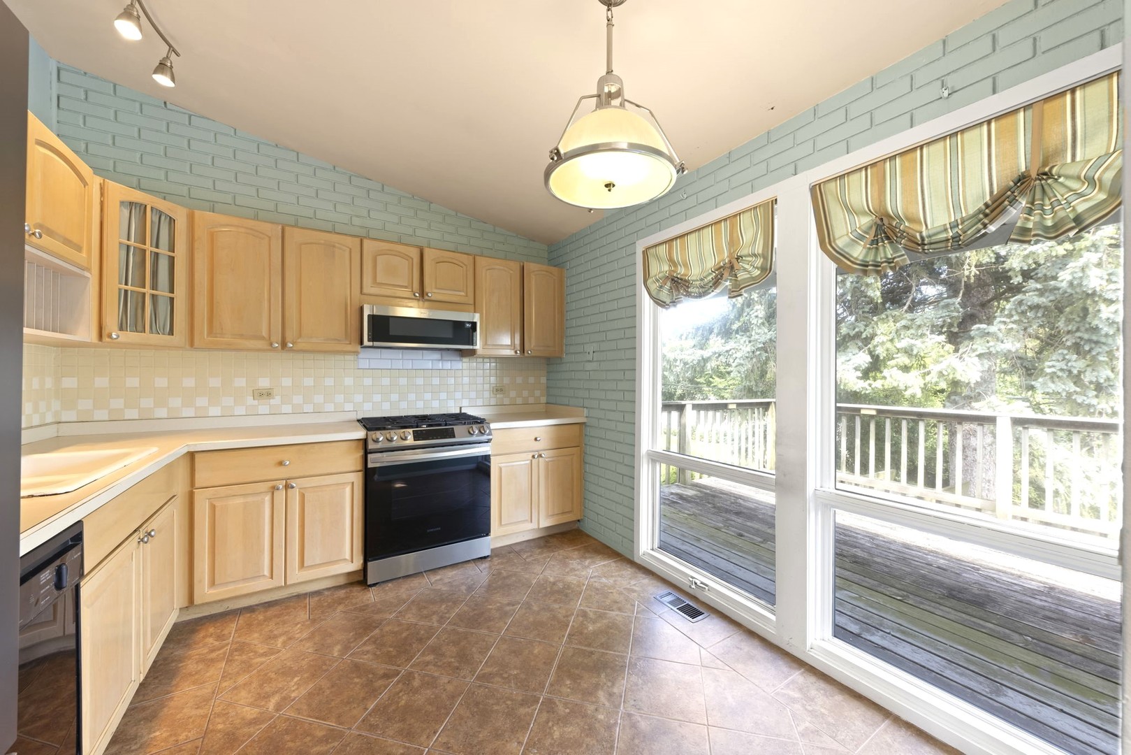 21W164 22nd Street