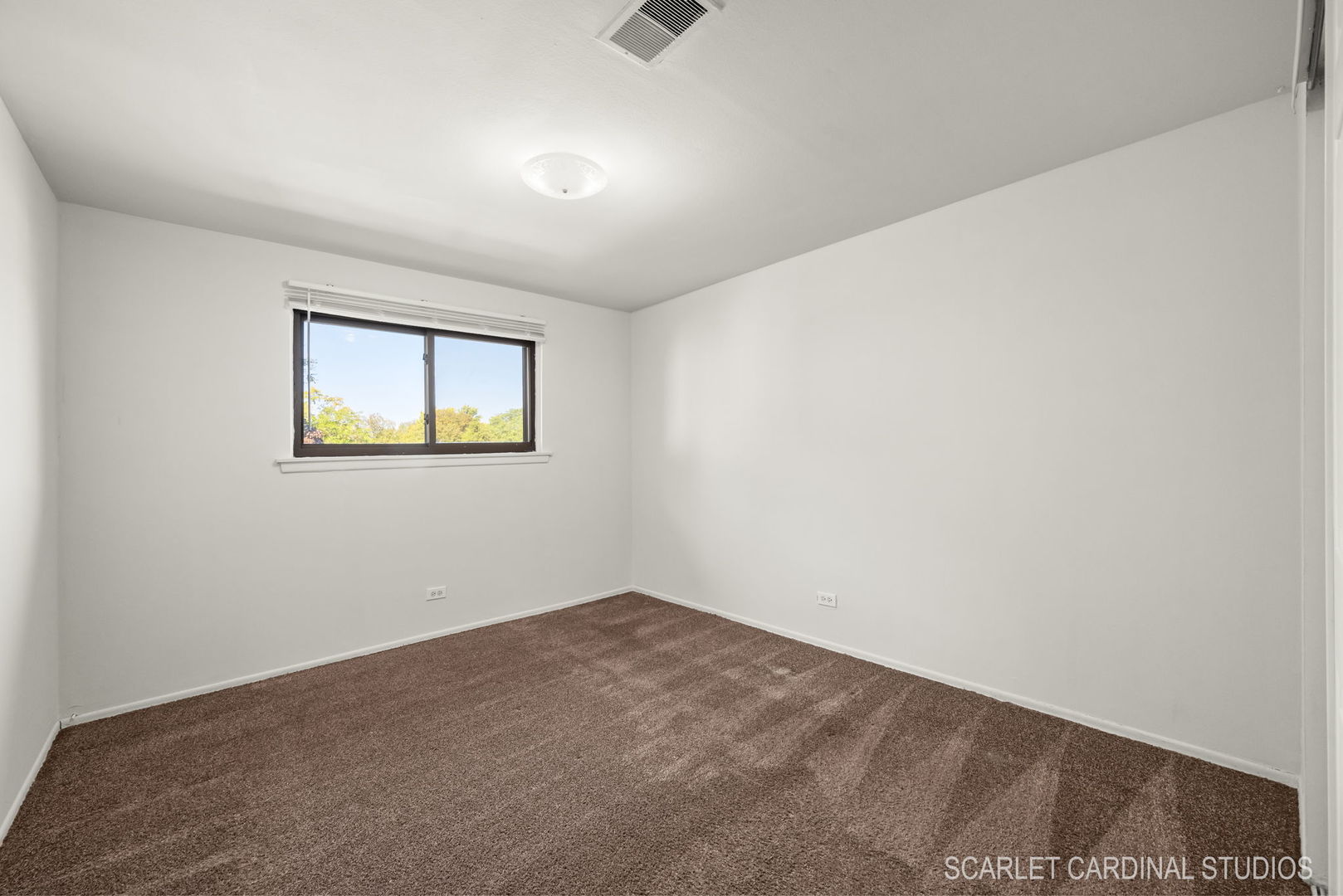 1S286 Windsor Lane Unit: 286