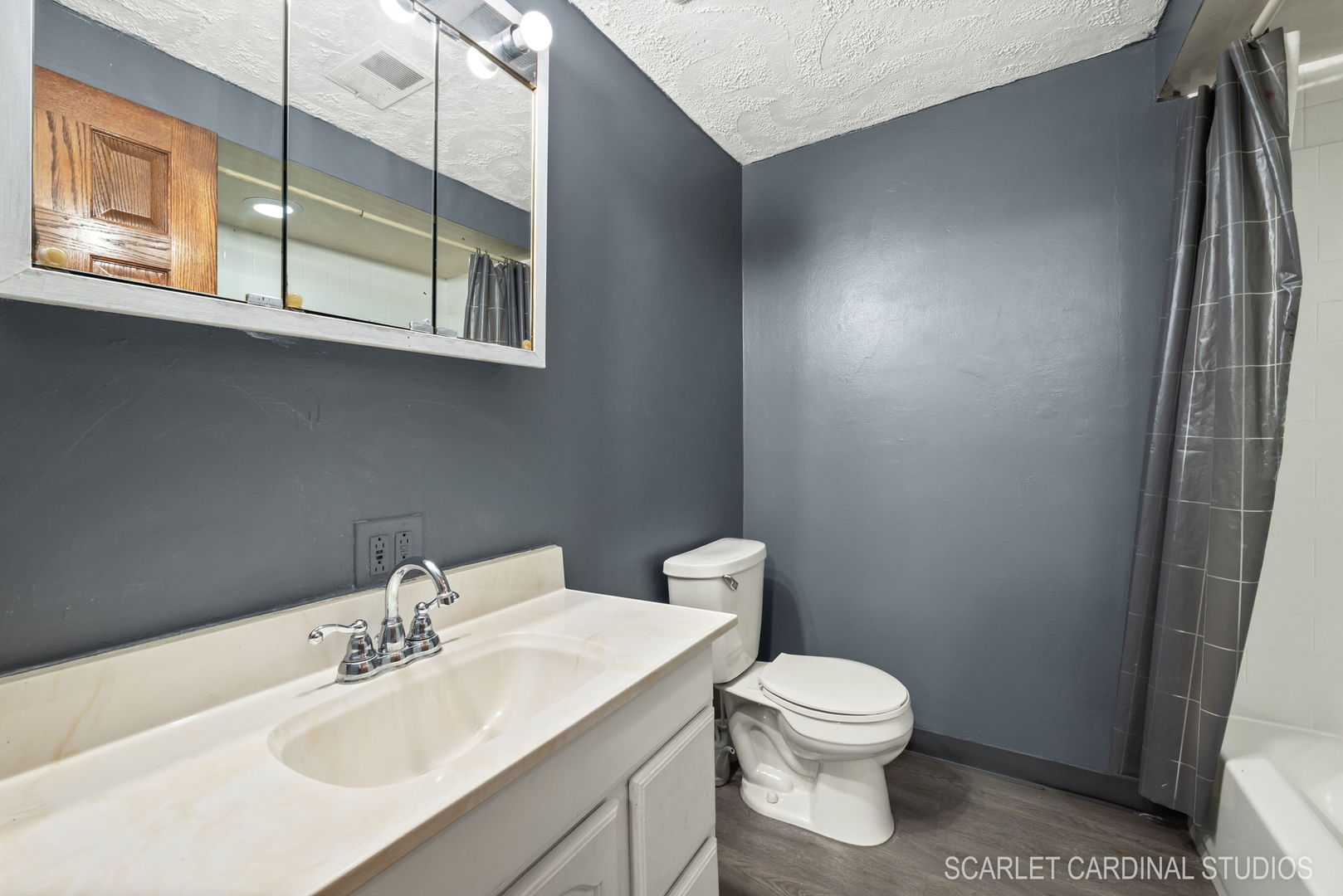 1S286 Windsor Lane Unit: 286