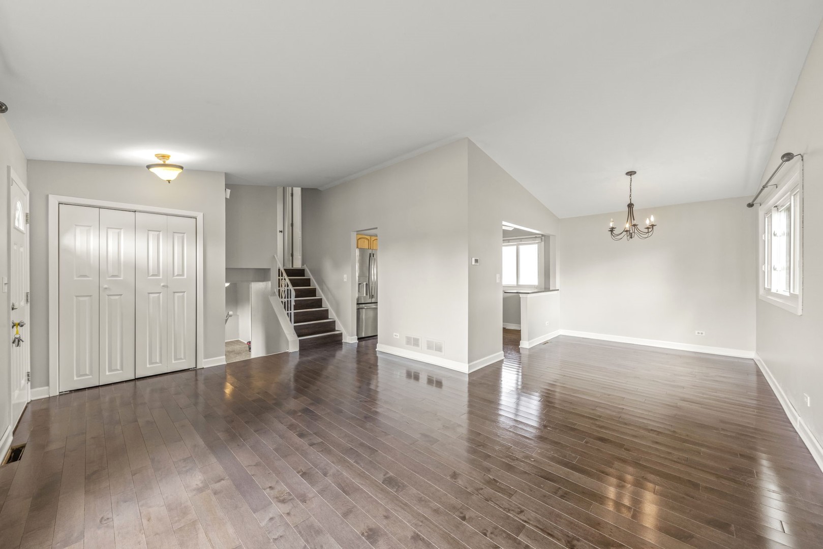 505 N Vista Avenue