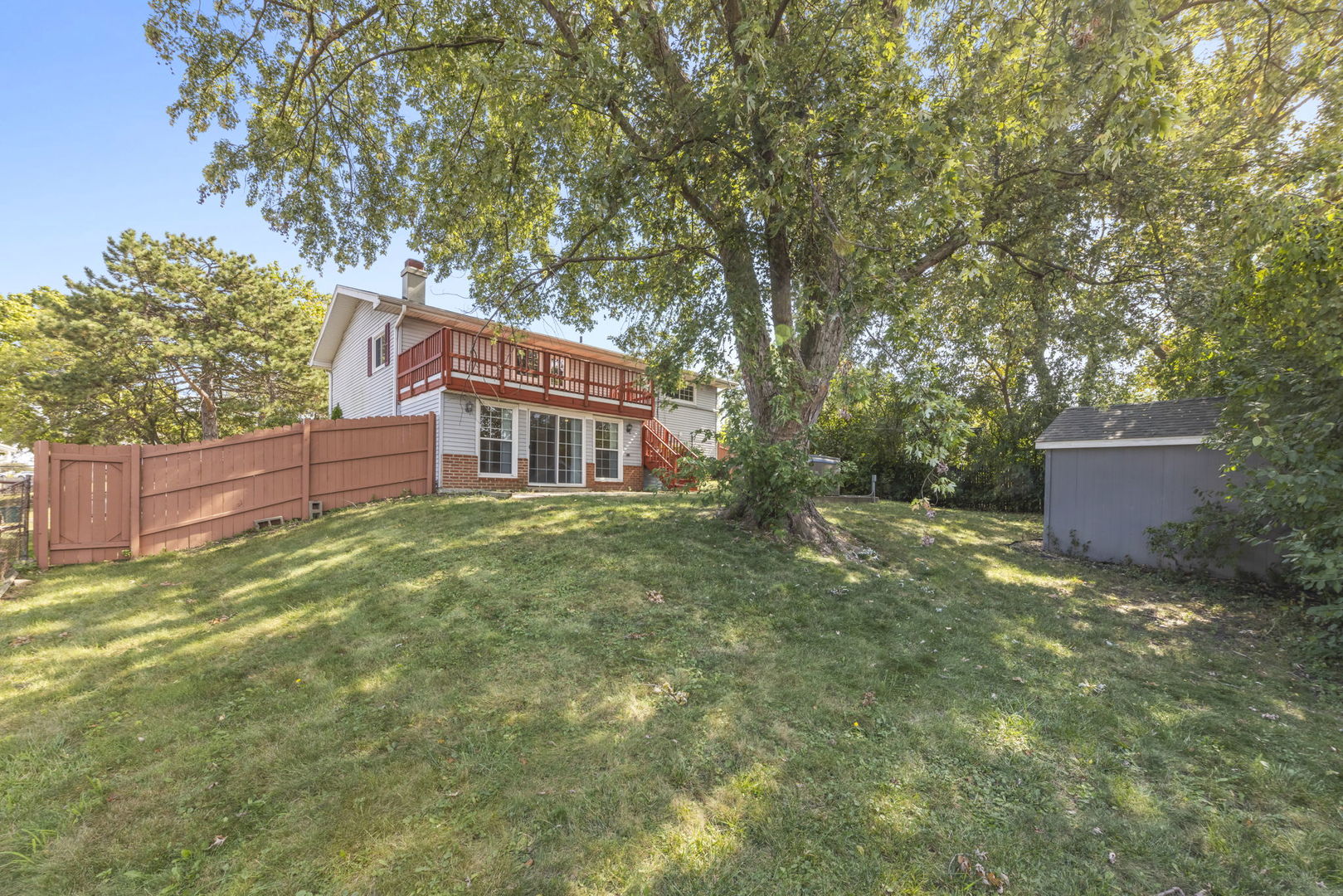 2S148 Avondale Lane