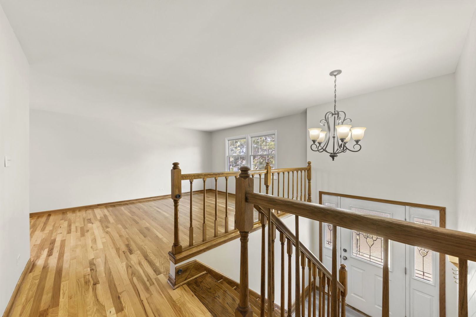 2S148 Avondale Lane