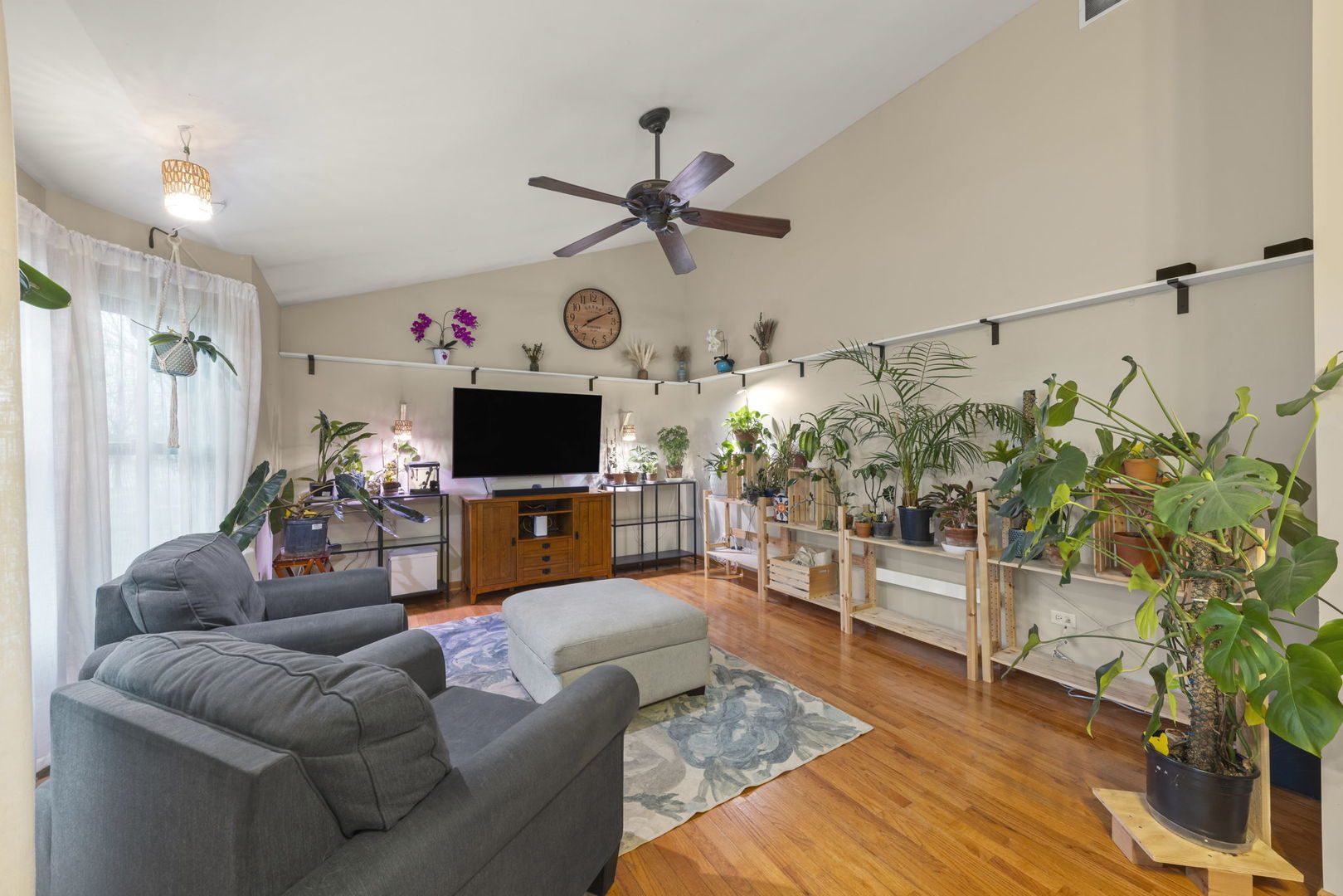 807 Vertin Boulevard
