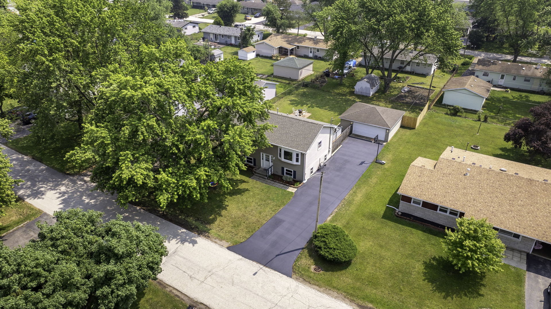 710 Sunset Lane