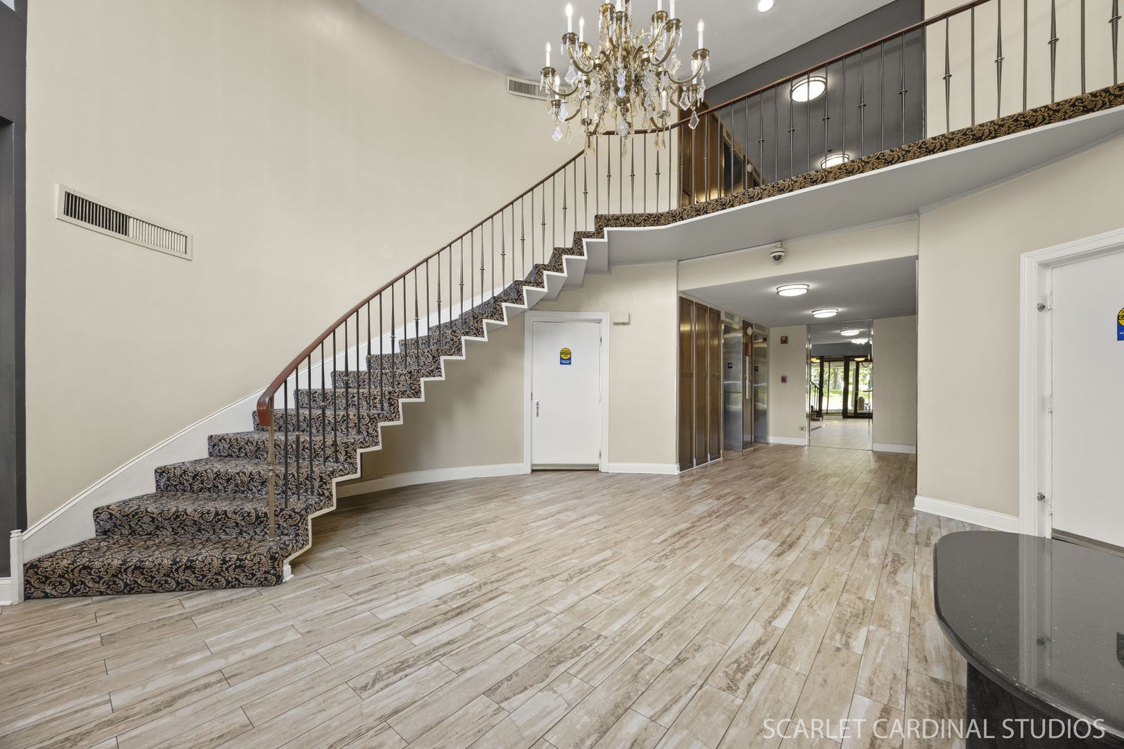 190 S Wood Dale Road Unit: 406