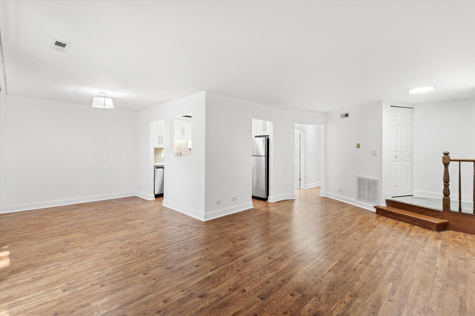 850 SHELDON Court Unit: D