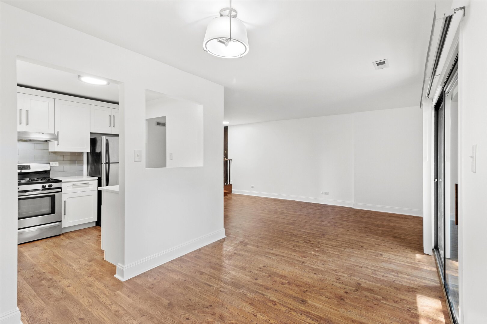 850 SHELDON Court Unit: D