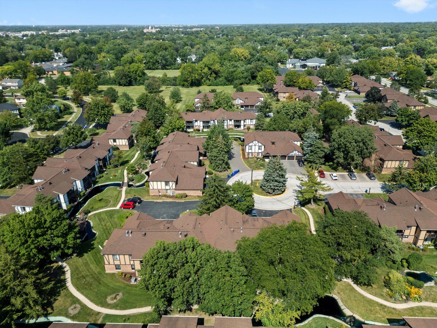 850 SHELDON Court Unit: D