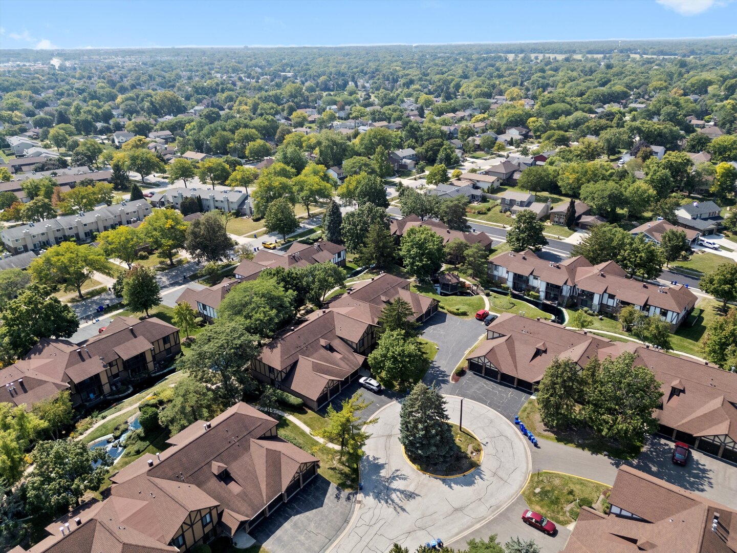 850 SHELDON Court Unit: D