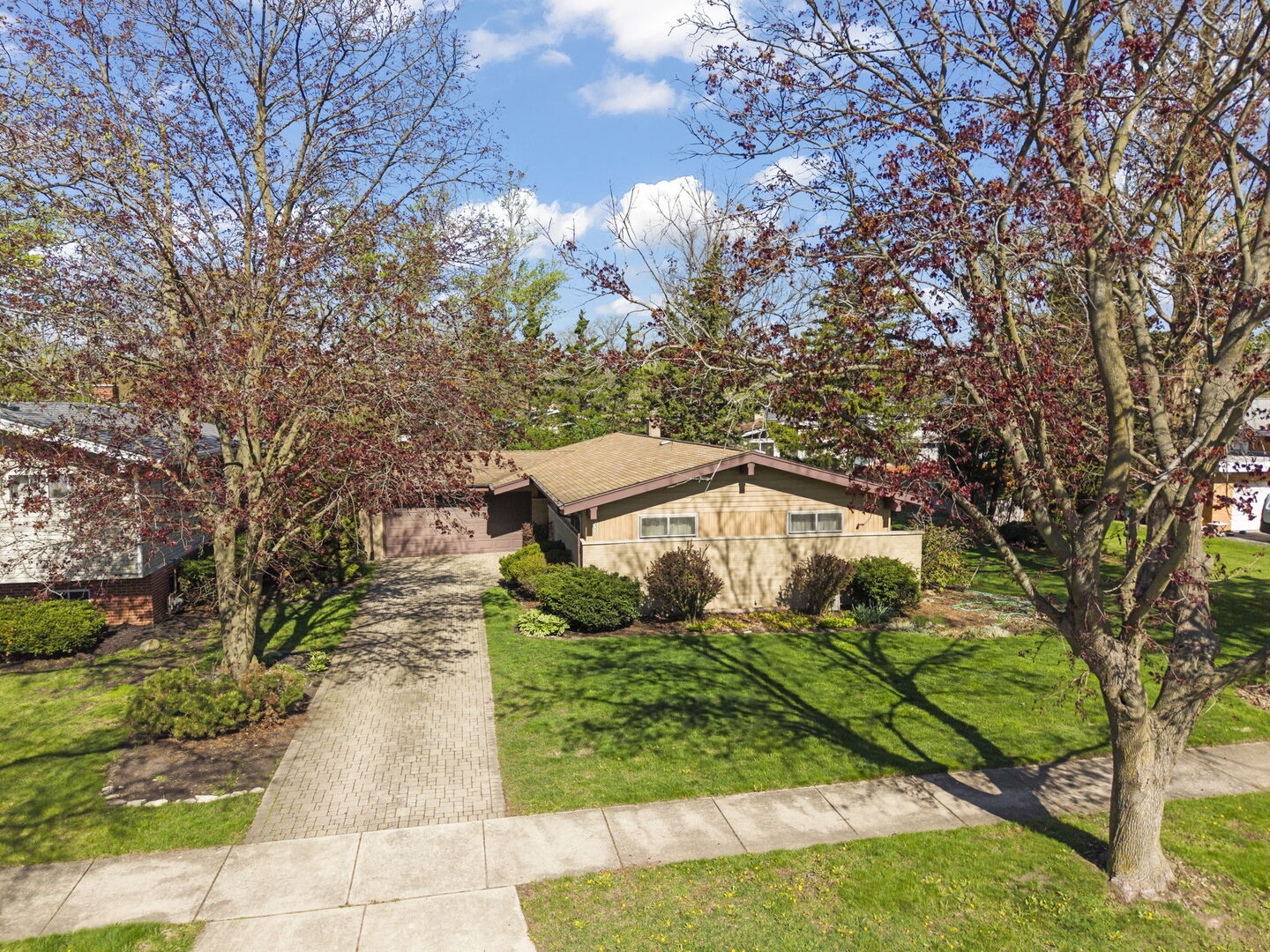 222 E Julia Drive