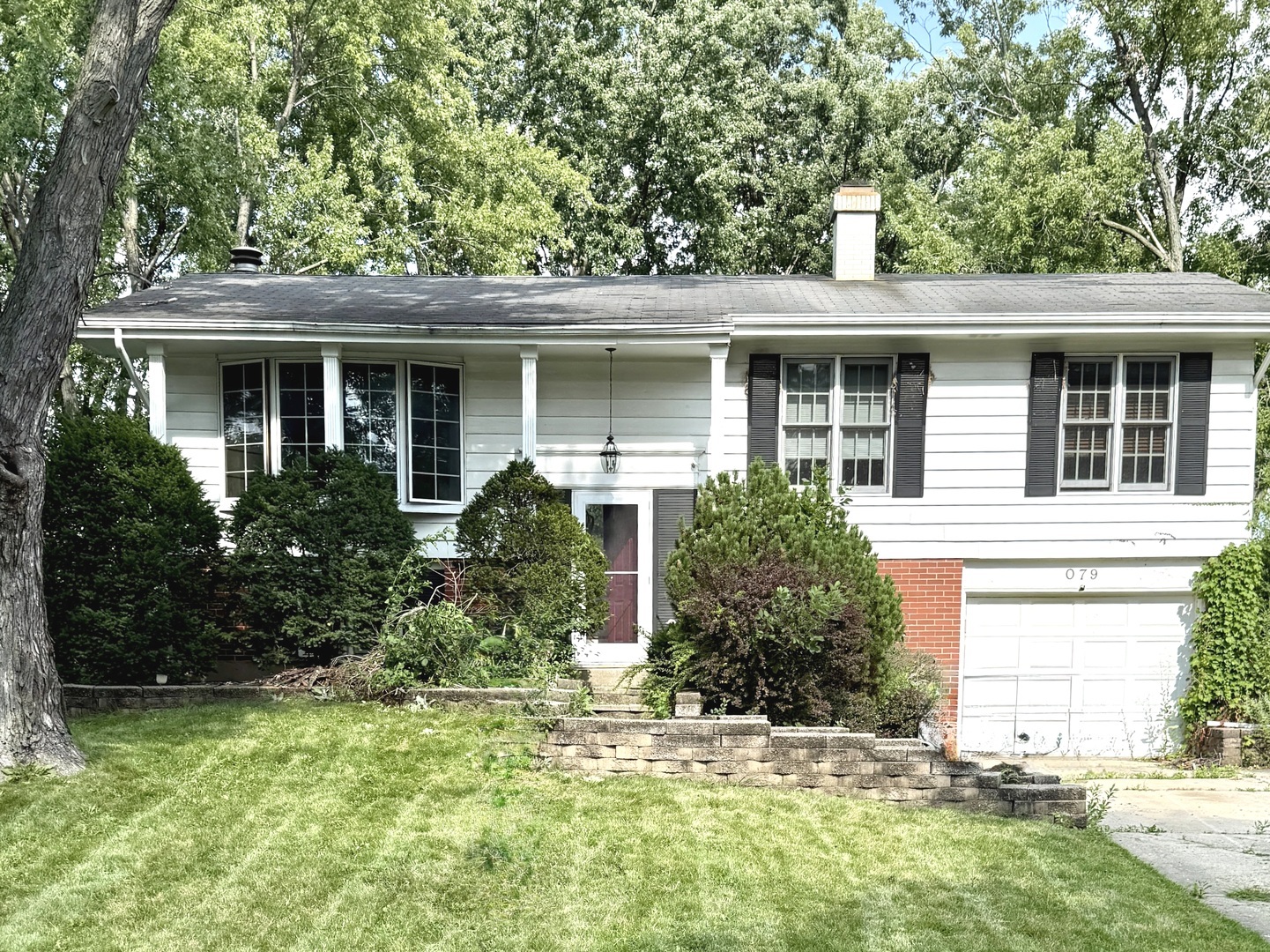 2S079 Glen Avenue