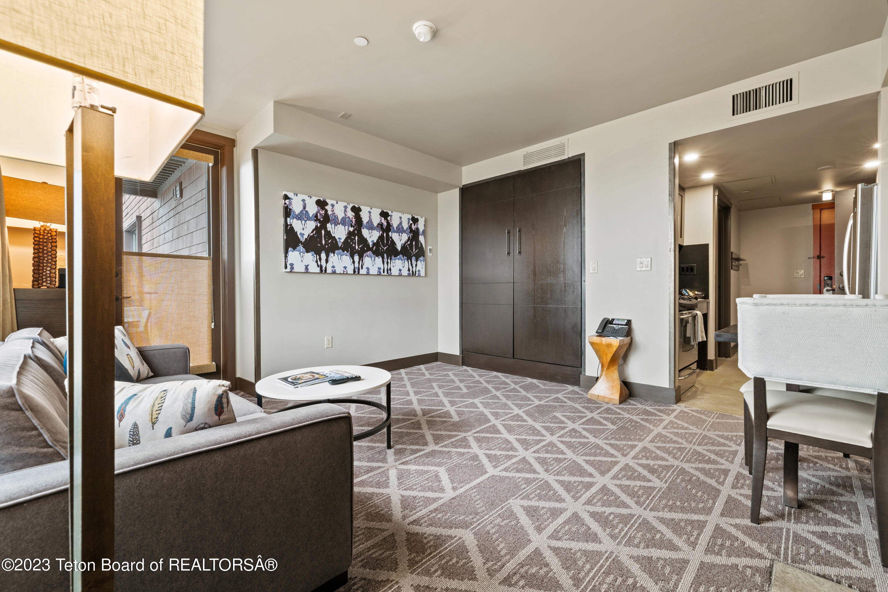 3325 W VILLAGE Drive, 369