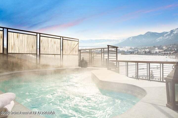 3325 W VILLAGE Drive, 369