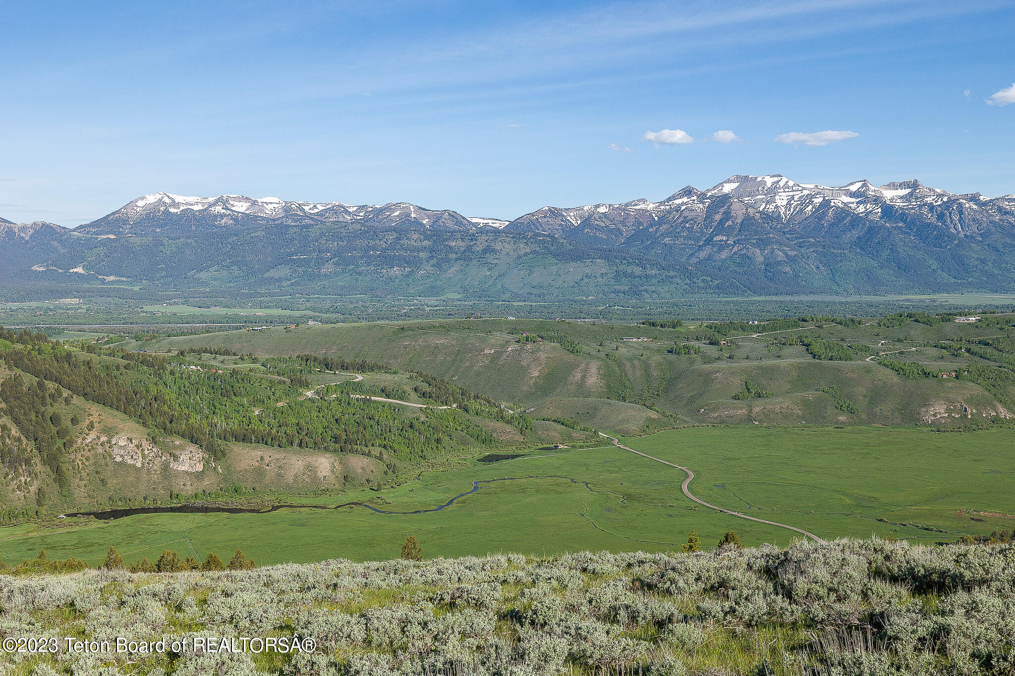 975 W SADDLE BUTTE Drive