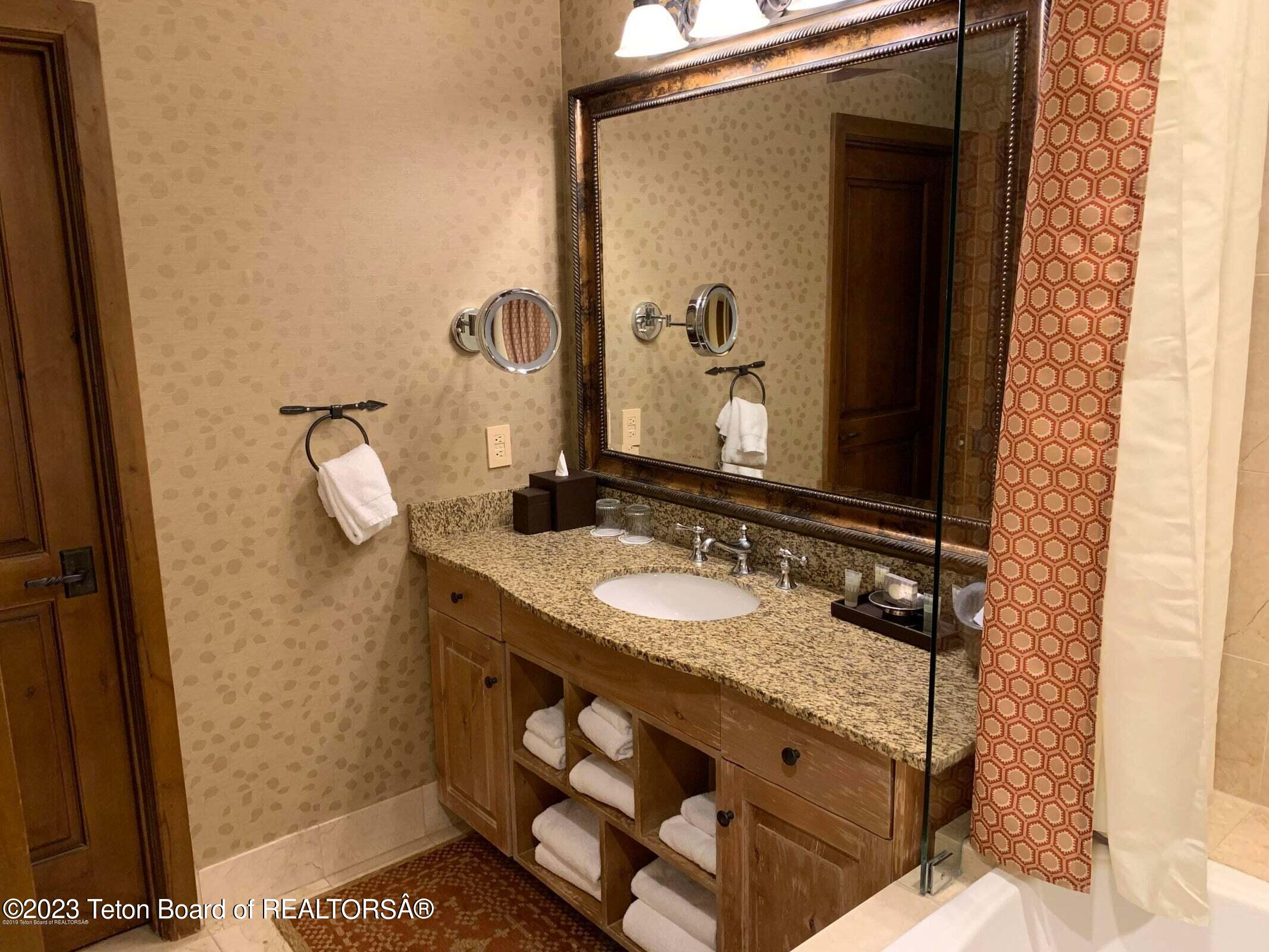 7710 GRANITE LOOP Road, 24