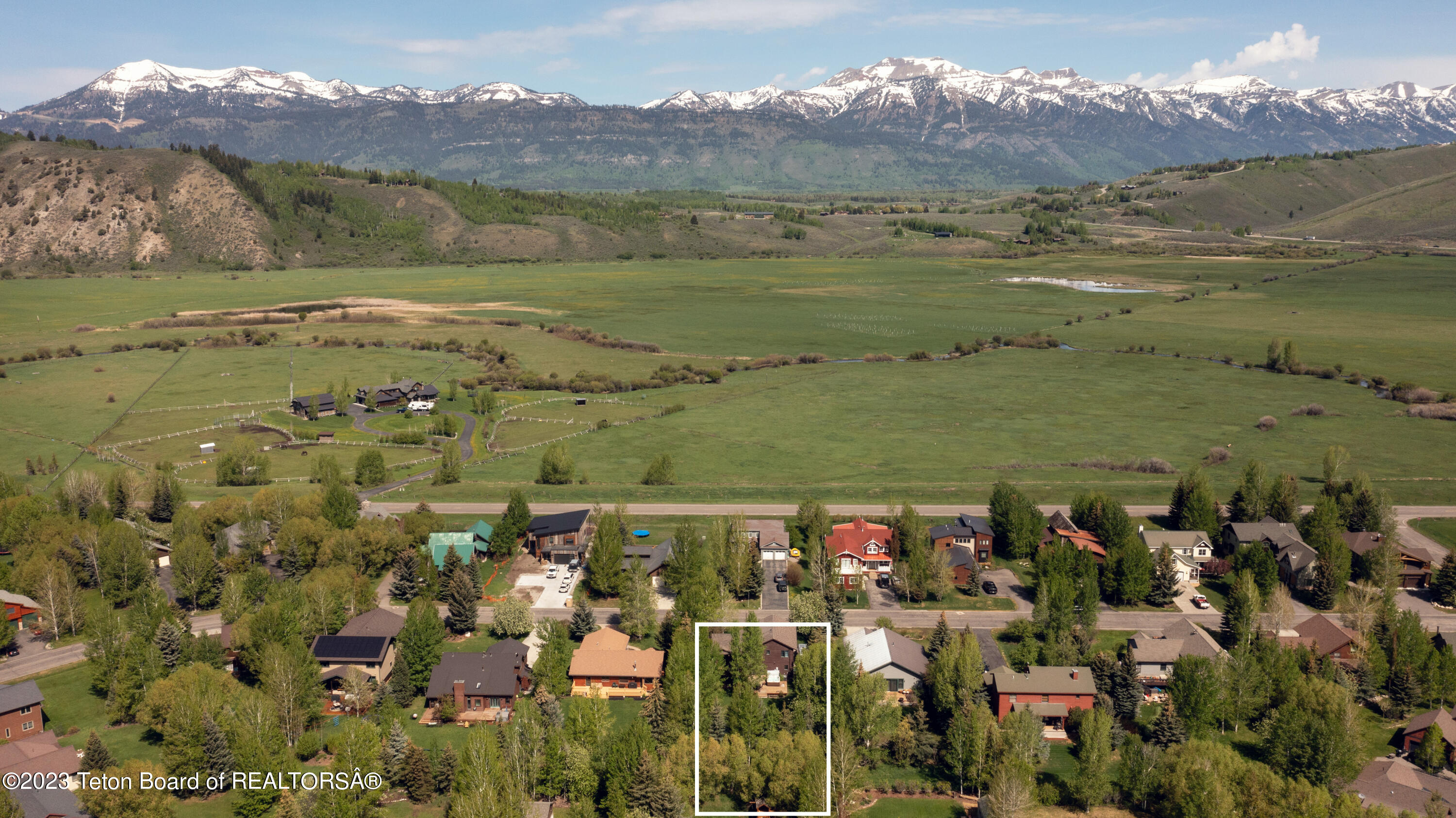 850 WHITEHOUSE Drive