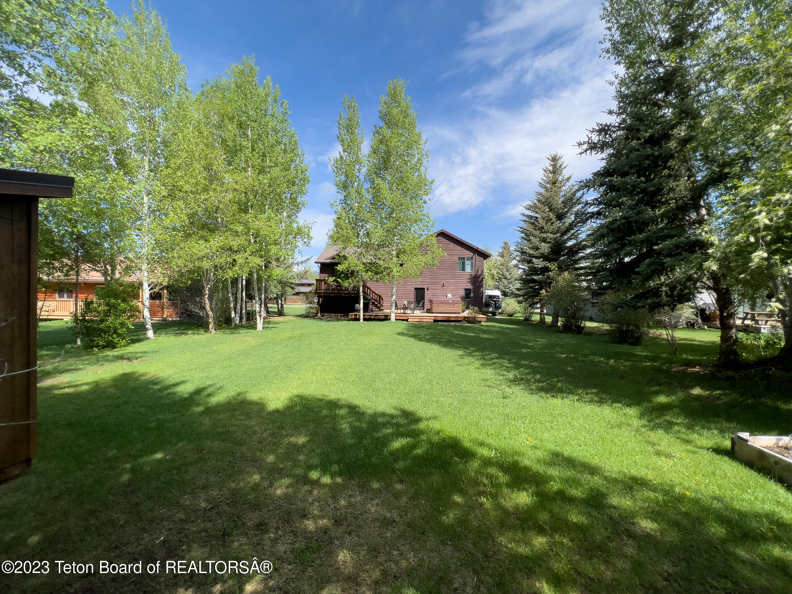 850 WHITEHOUSE Drive