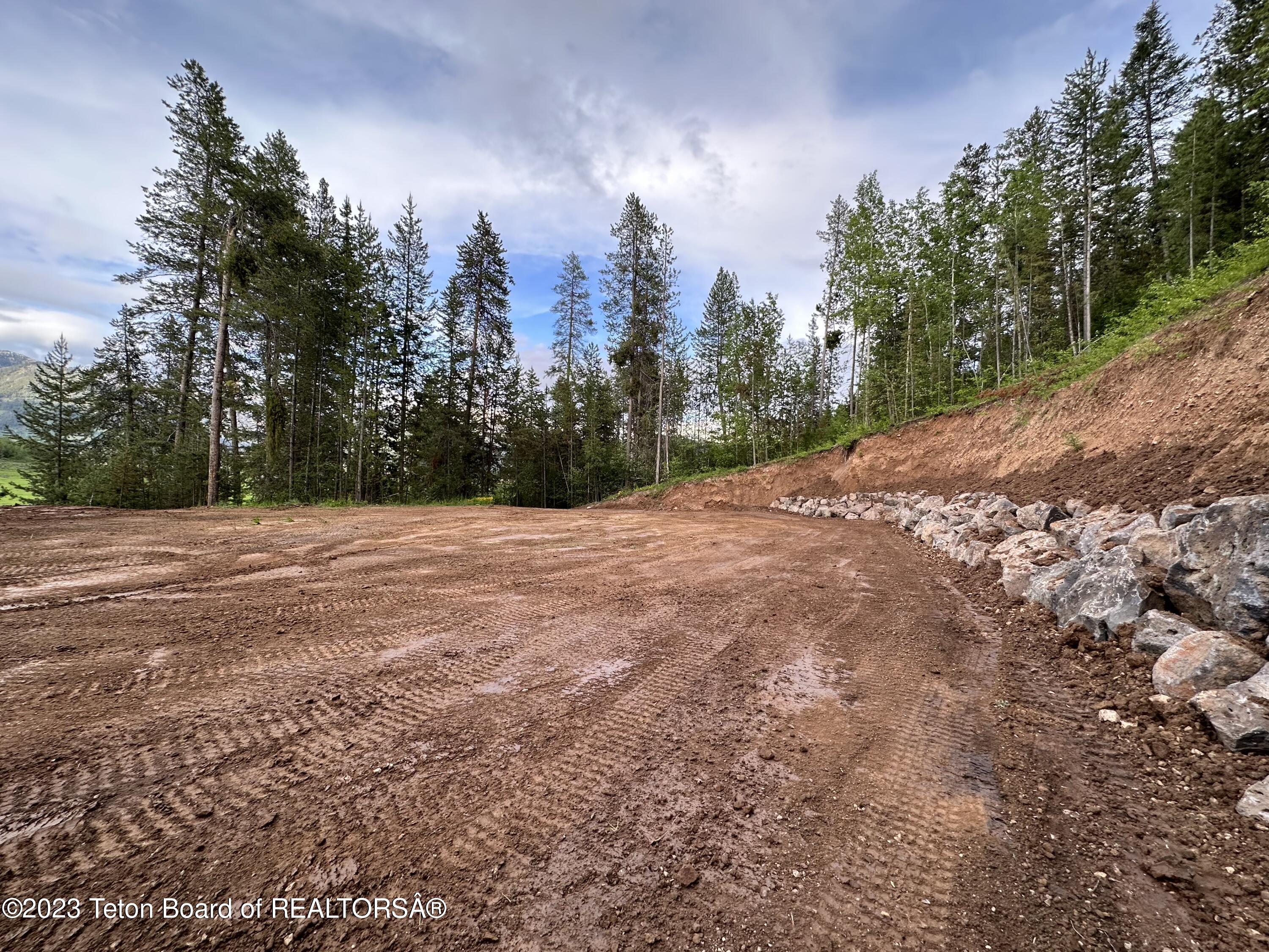 LOT 5 VALLEY OF THE BURM