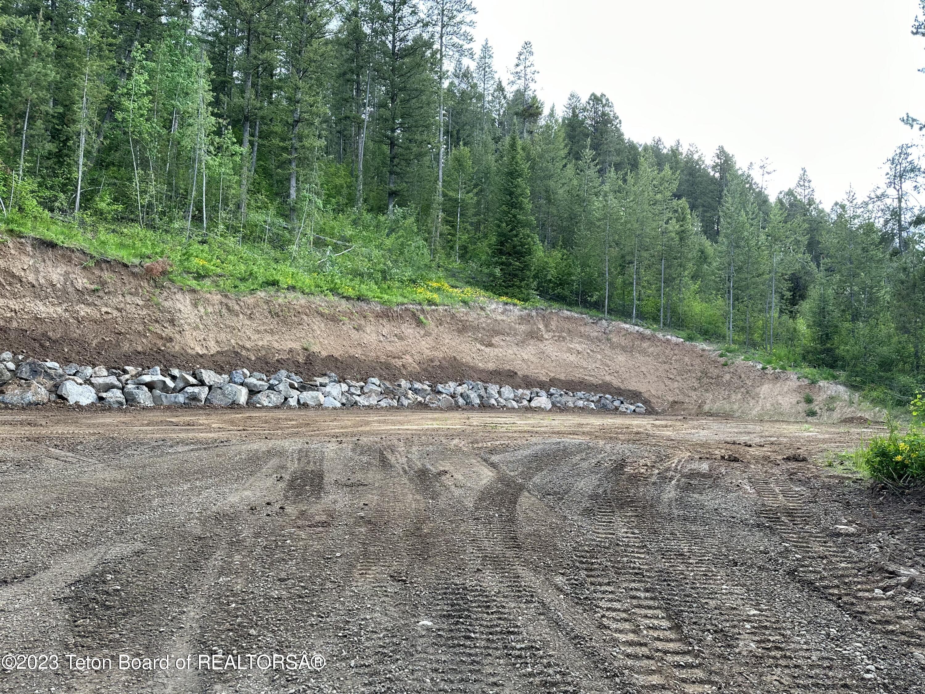 LOT 5 VALLEY OF THE BURM