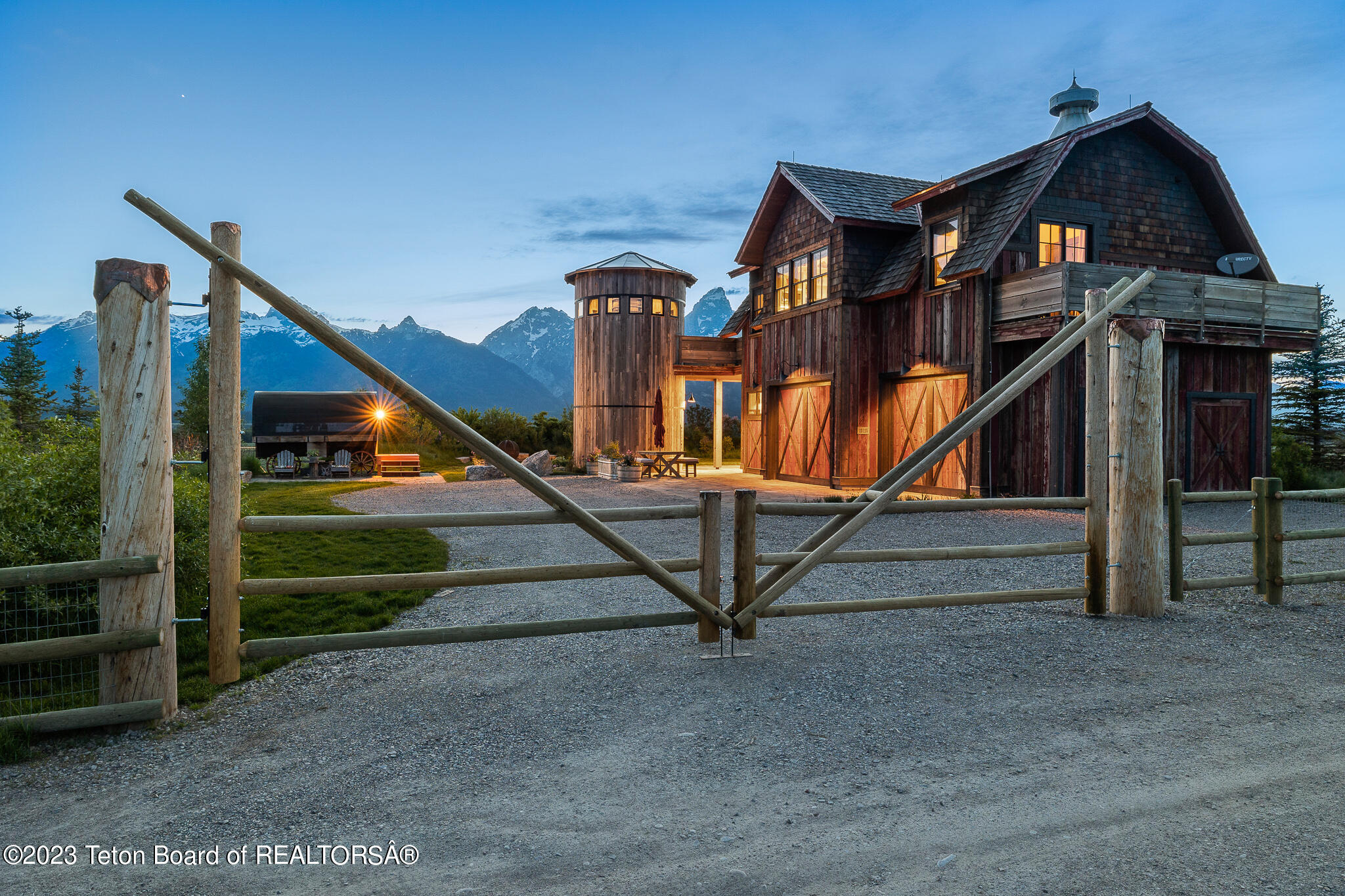 13125 N CRAIGHEAD Lane