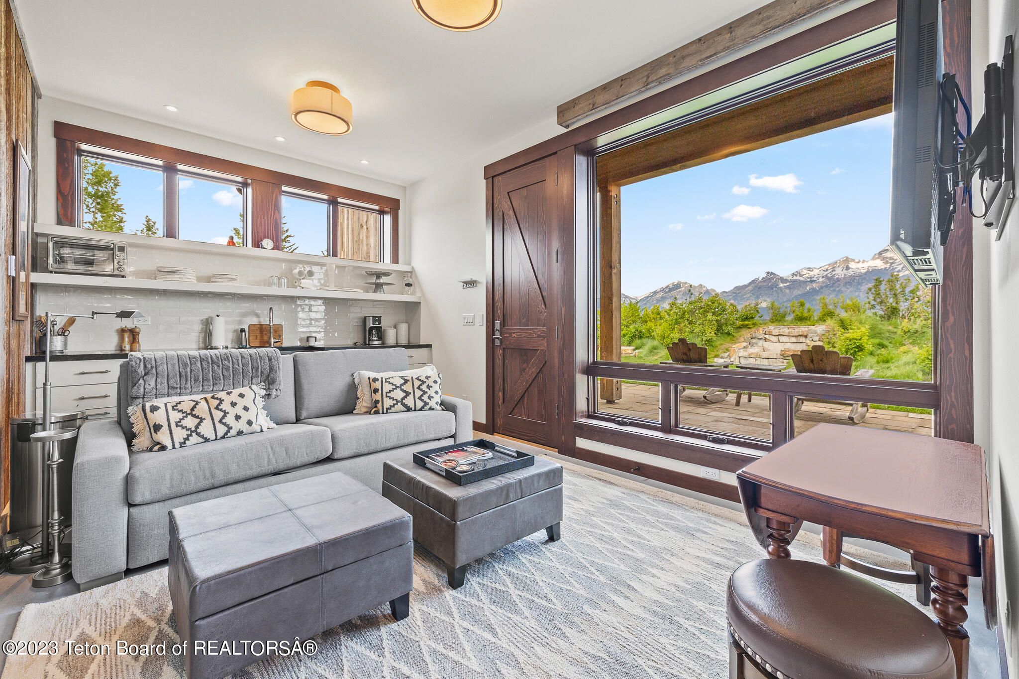 13125 N CRAIGHEAD Lane