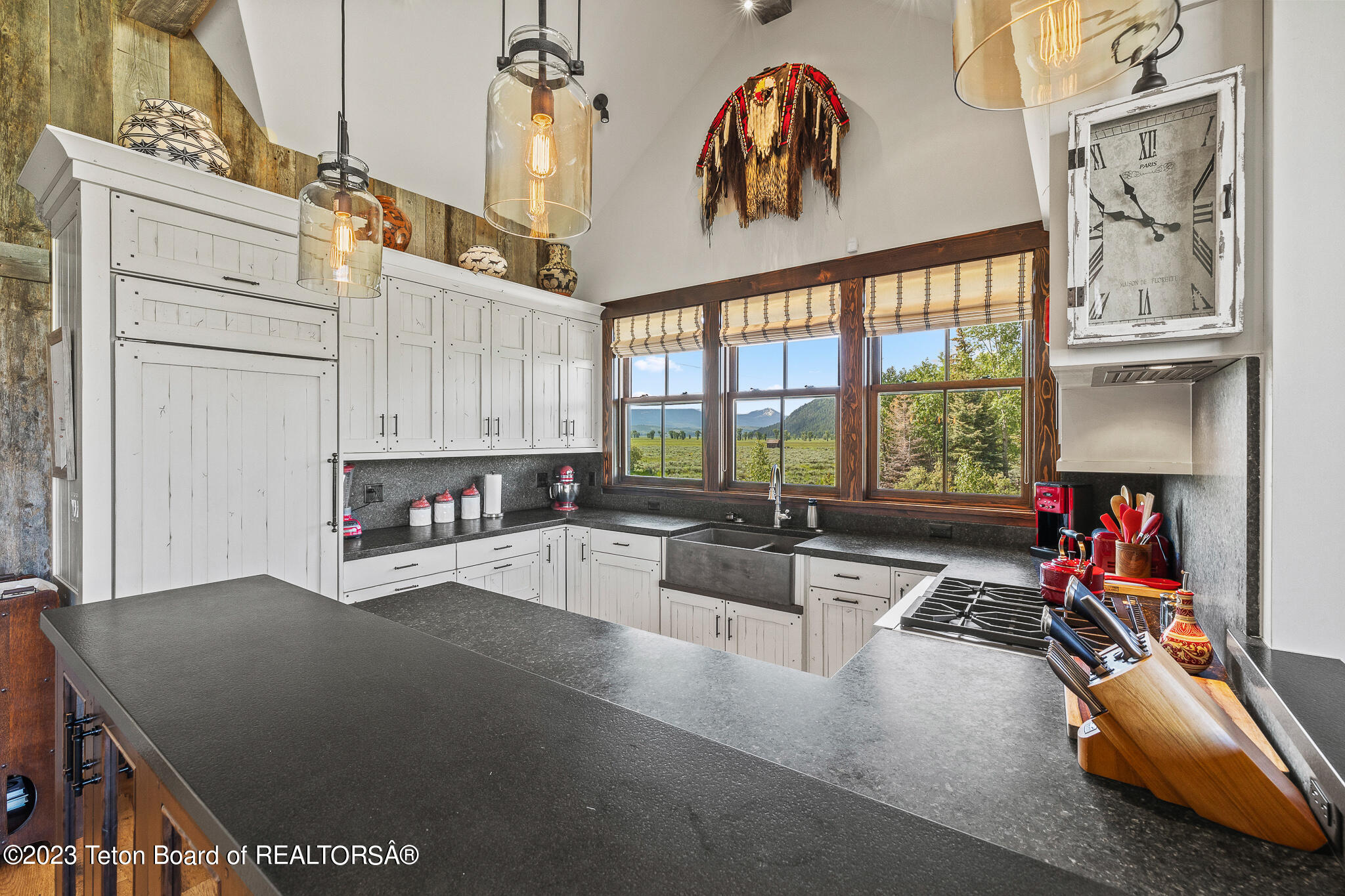 13125 N CRAIGHEAD Lane