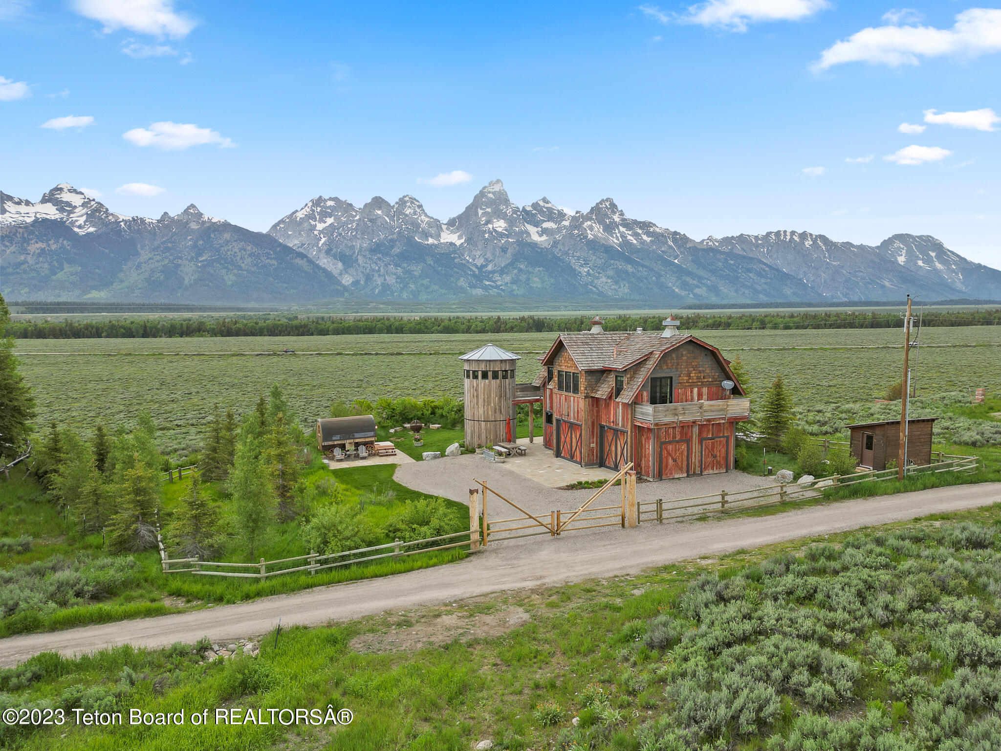 13125 N CRAIGHEAD Lane