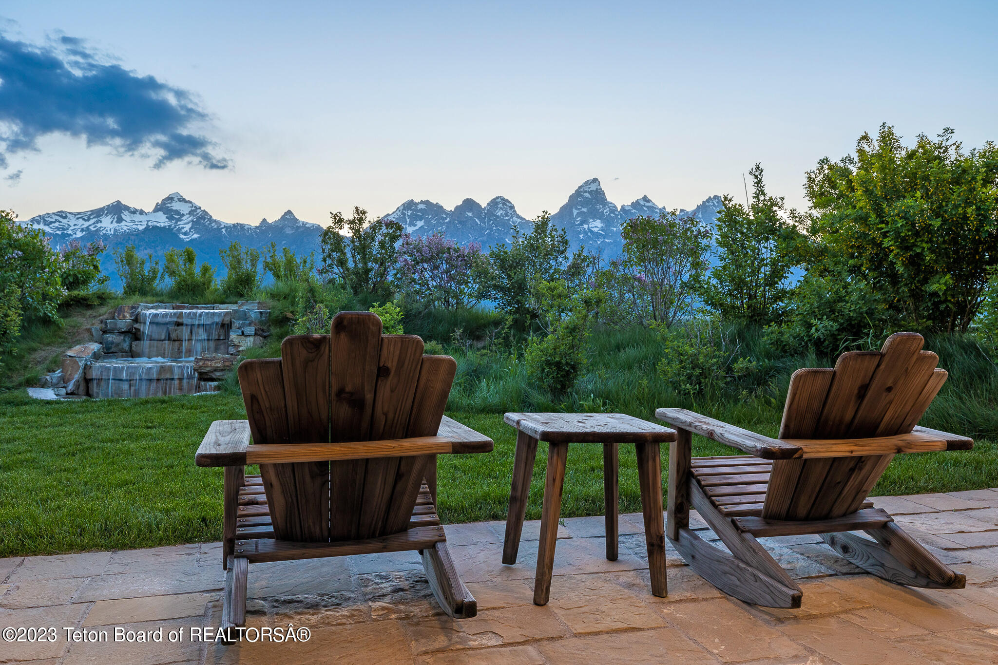 13125 N CRAIGHEAD Lane