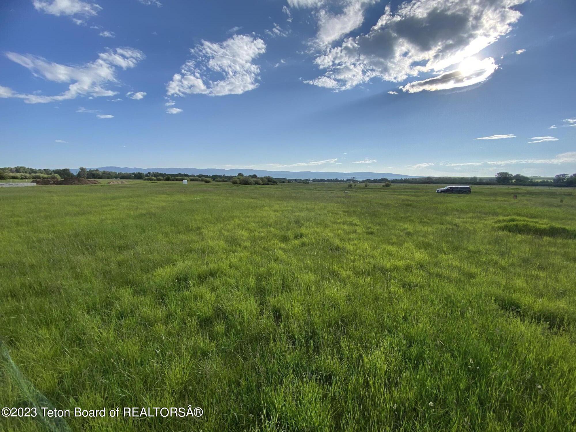 1025 LEIGH MEADOWS Lane