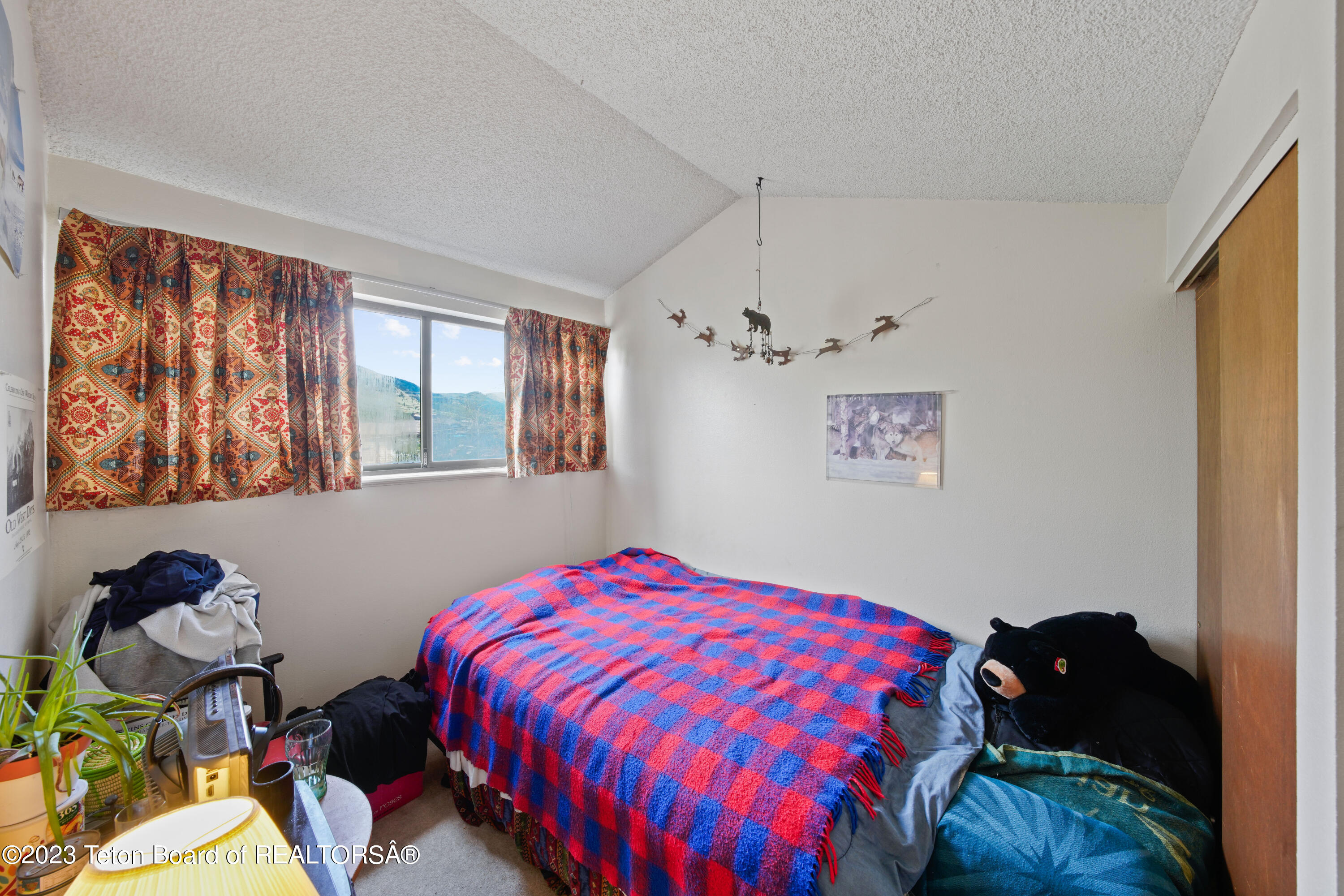 355 W DELONEY Avenue, C-14