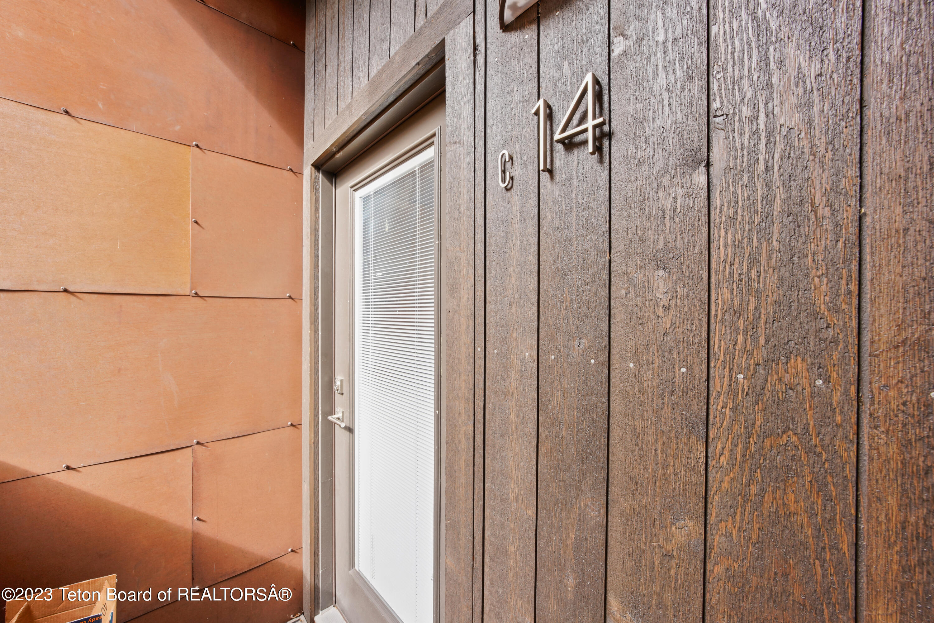 355 W DELONEY Avenue, C-14