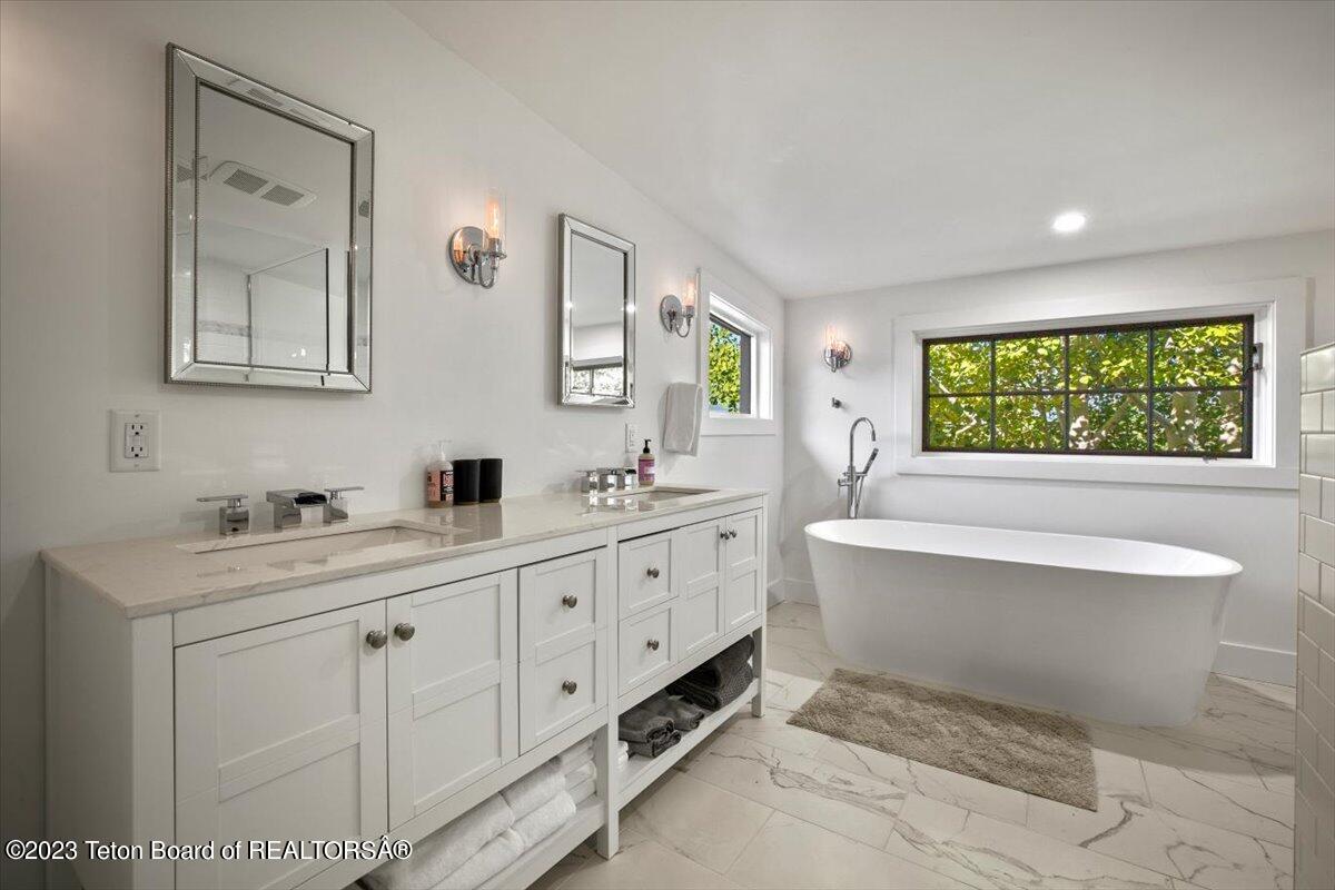 290 N BAR Y ROAD Road