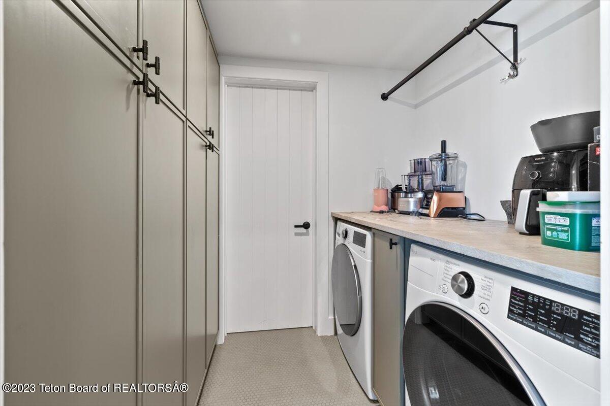 290 N BAR Y ROAD Road