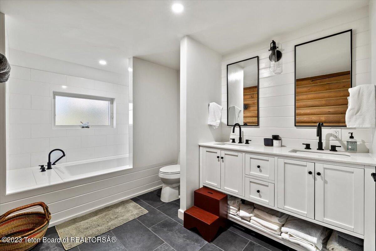 290 N BAR Y ROAD Road