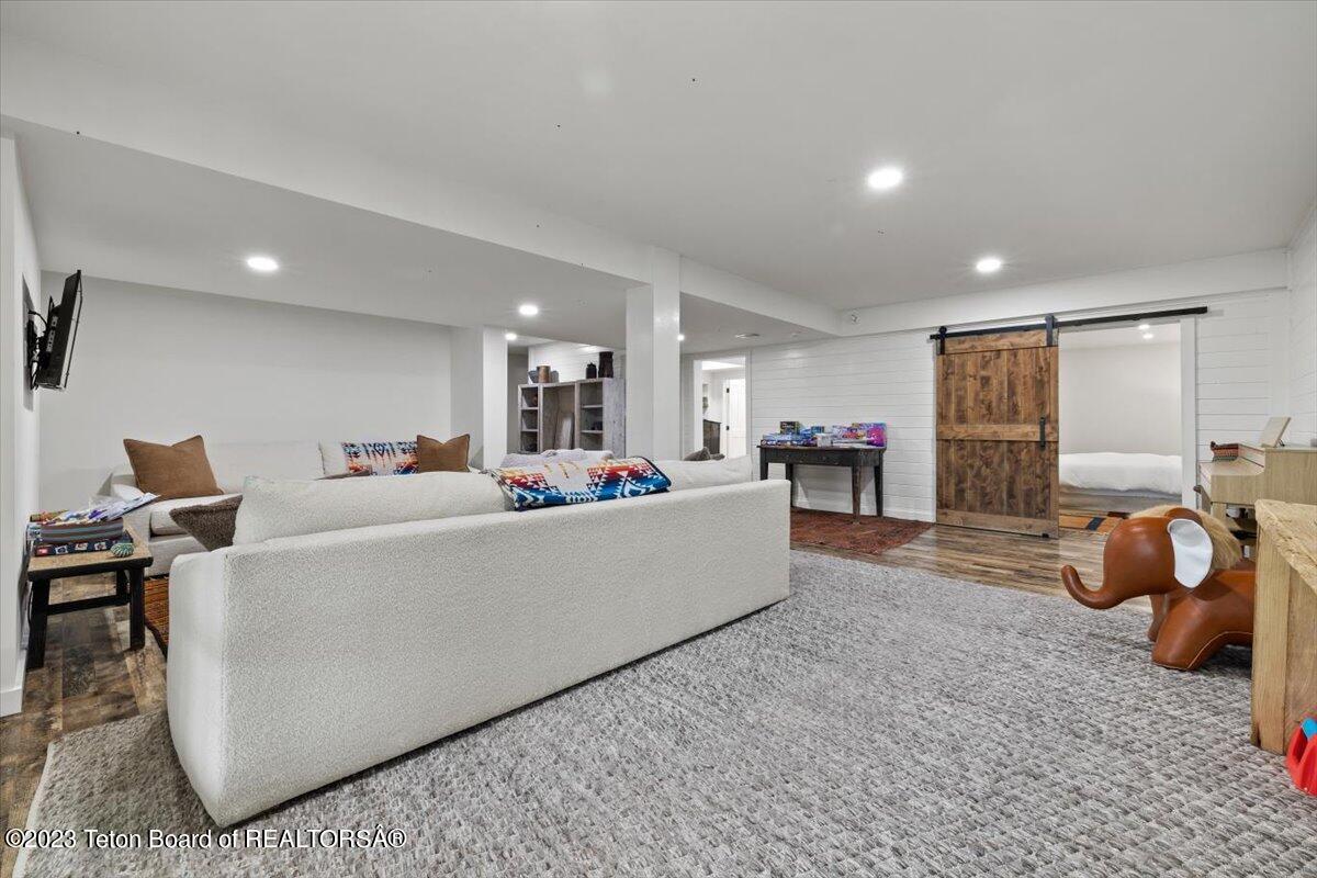 290 N BAR Y ROAD Road